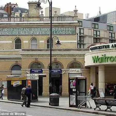 Spacious Flat In The Most Desirable Area Of London Exterior foto